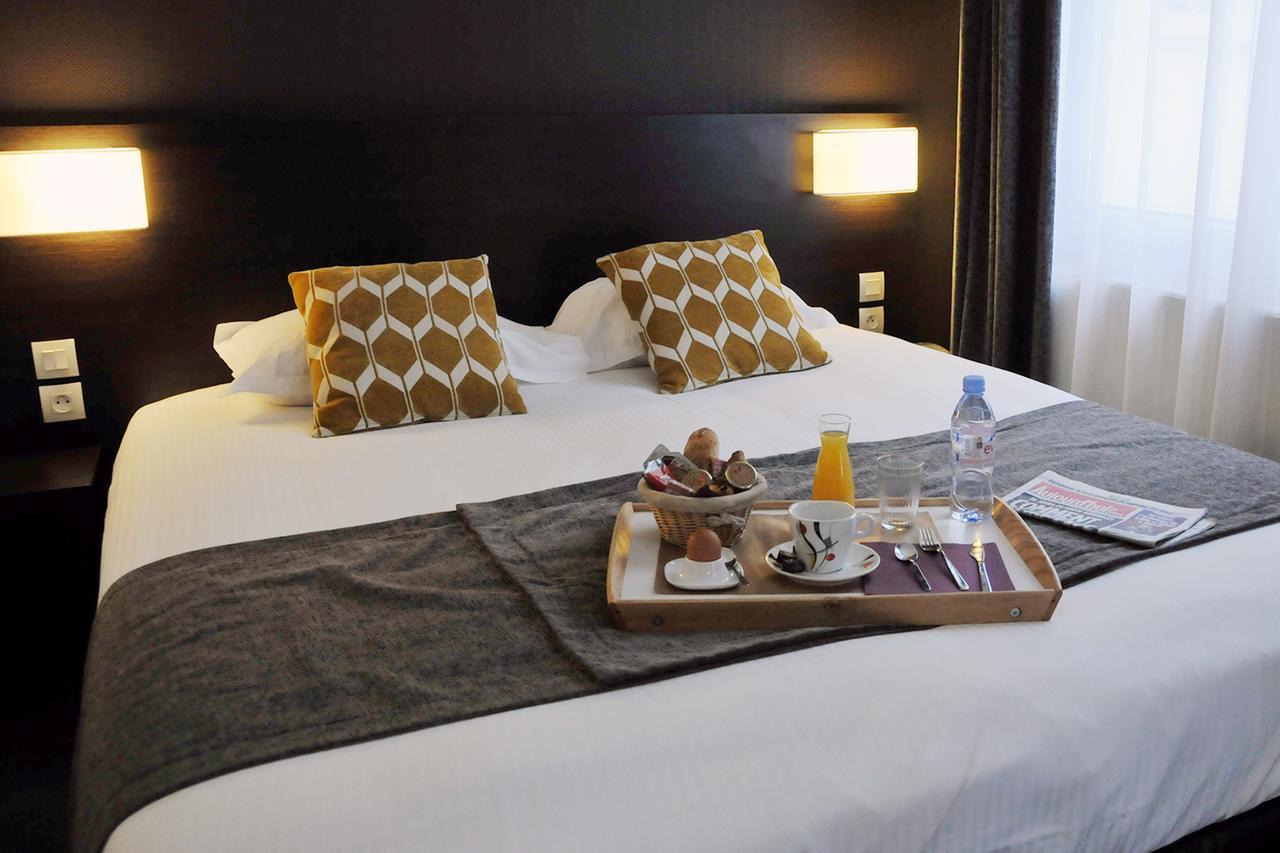 Hotel Des Quatrans Кан Екстериор снимка